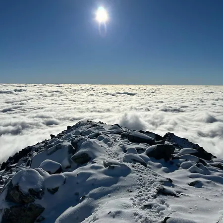 Summit דירה